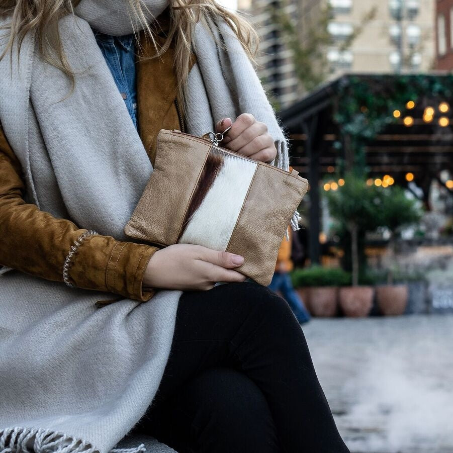 CHELSEA BOK HAIR CLUTCH - CASUAL to FANCY